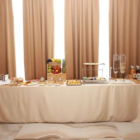 Hotel Dora 4*