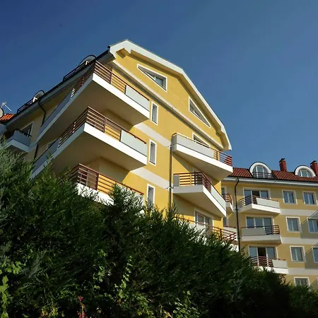 Hotel Dora Collak