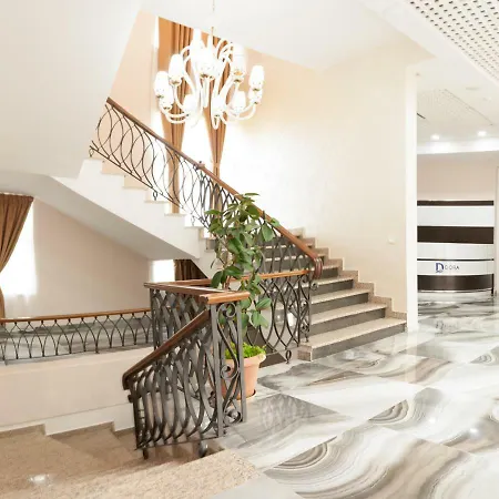 Dora Hotel 4*
