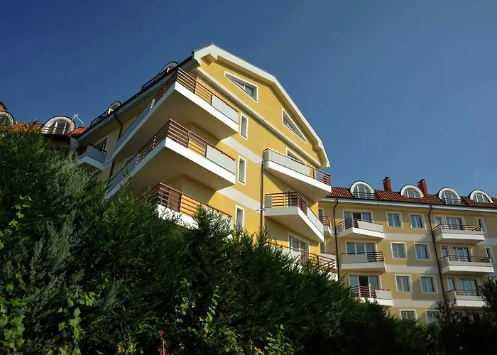 Ξενοδοχείο Dora Collak