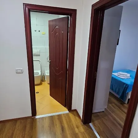 Hotel Dora