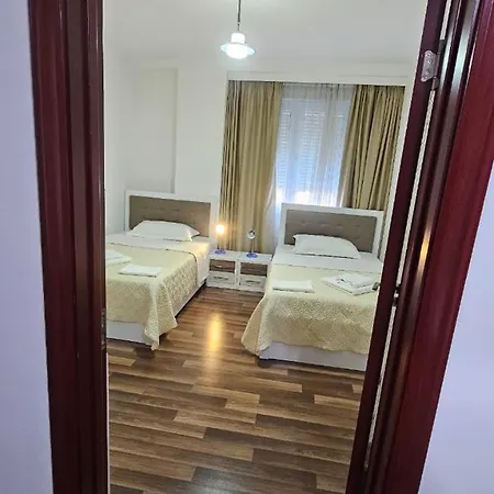 Hotel Dora 4*